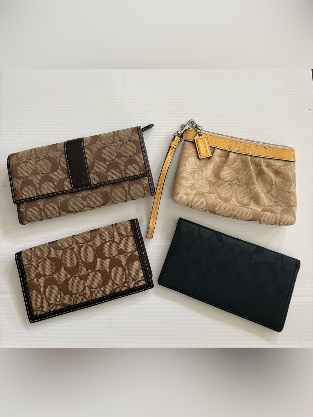 Coach Signature Canvas Wallet/Wristlet Bundle